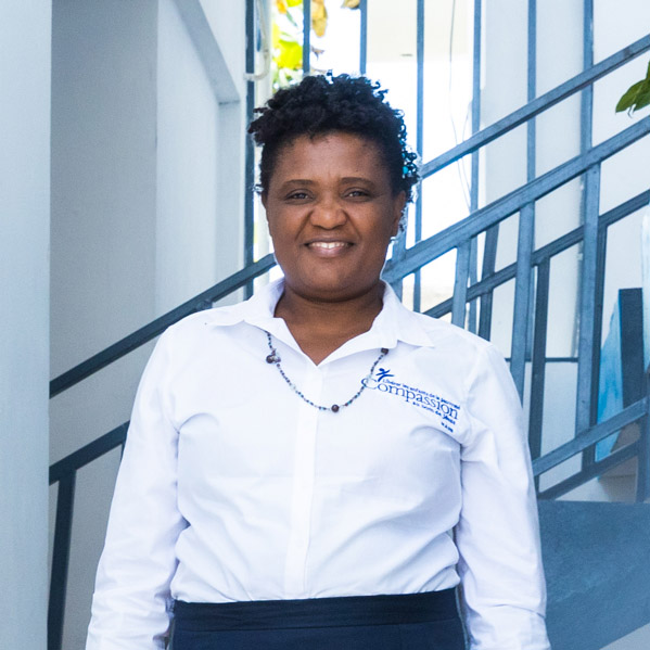 Yarline is Compassion-alumni en werkt nu bij Compassion Haïti