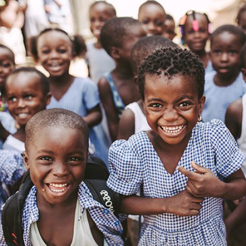 Groep kinderen uit Togo.