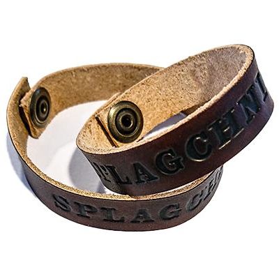 Armband met het Griekse woord splagchnizomai, aan te vragen voor deelnemers van de Muskathlon.