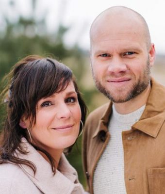 Freek en Liesbeth van der Brugge zijn zangers in de christelijke band LEV.