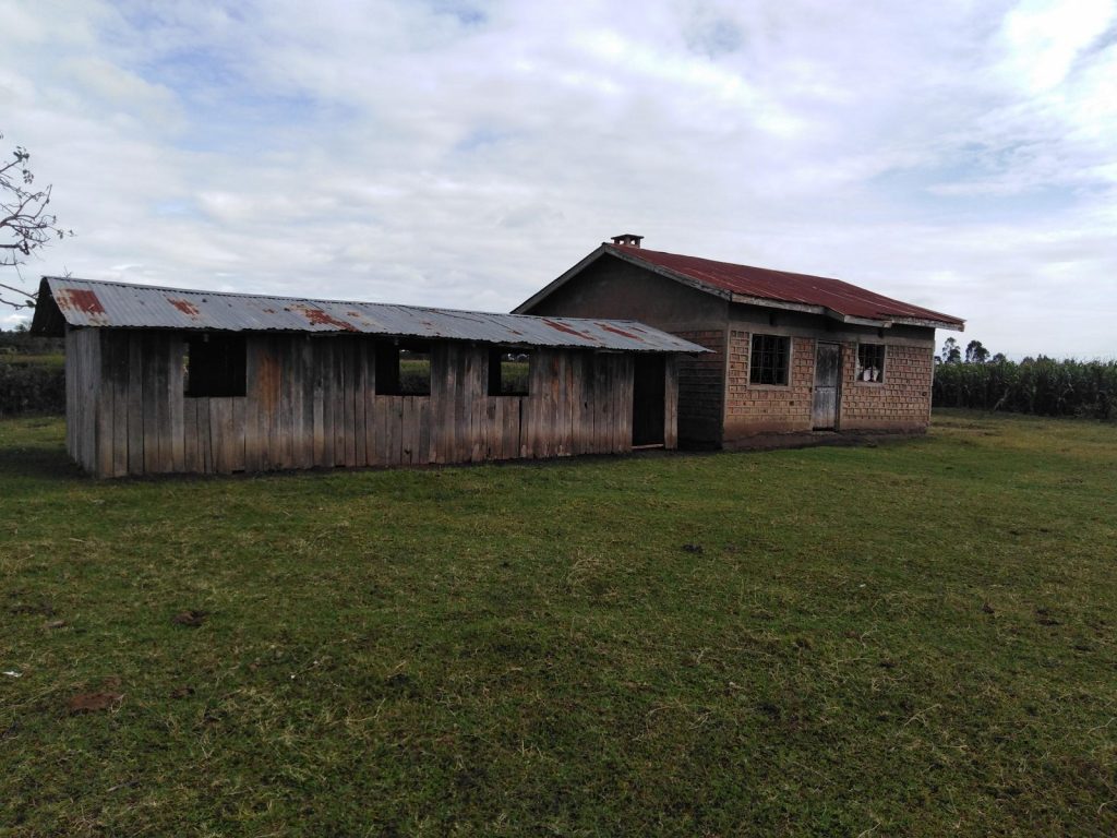 De kerk en het projectkantoor in het nieuwe Compassion-project in Mogor, Kenia.