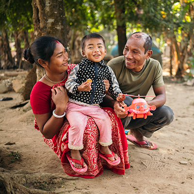 Kohima uit Bangladesh samen met haar man en zoon Joy.