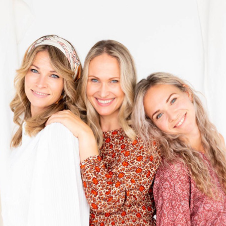 De zussen Rineke, Mieke en Christine vormen samen vocal group Filiae.